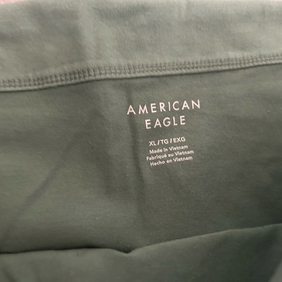 AE Crop Tops (3) Size XL NWT - Picture 3 of 8